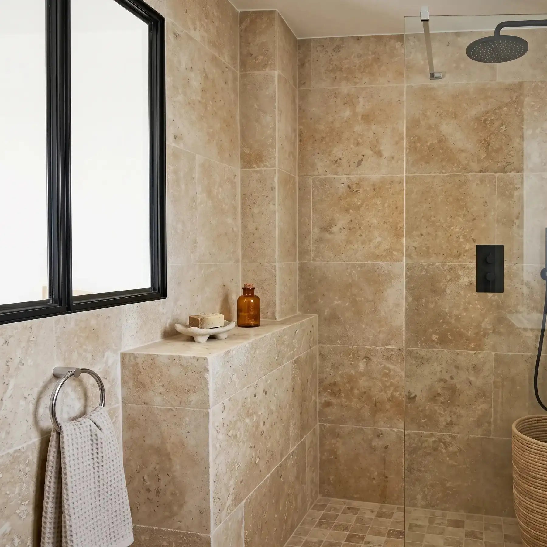 Limestone Cassis Referenz 6